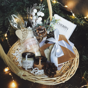 Новогодний подарочный набор Sweet New Year фото в интернет-магазине подарков MarketSmart